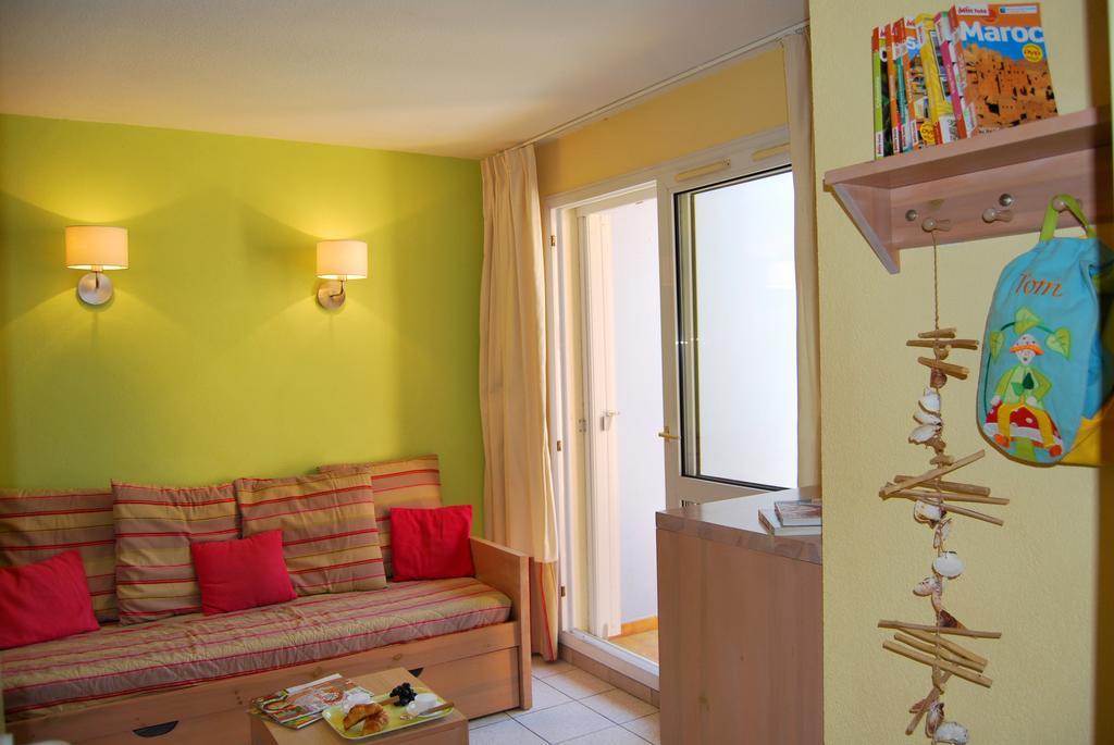 Lagrange Grand Bleu Vacances - Residence Le Village Des Aloes Сербер Номер фото